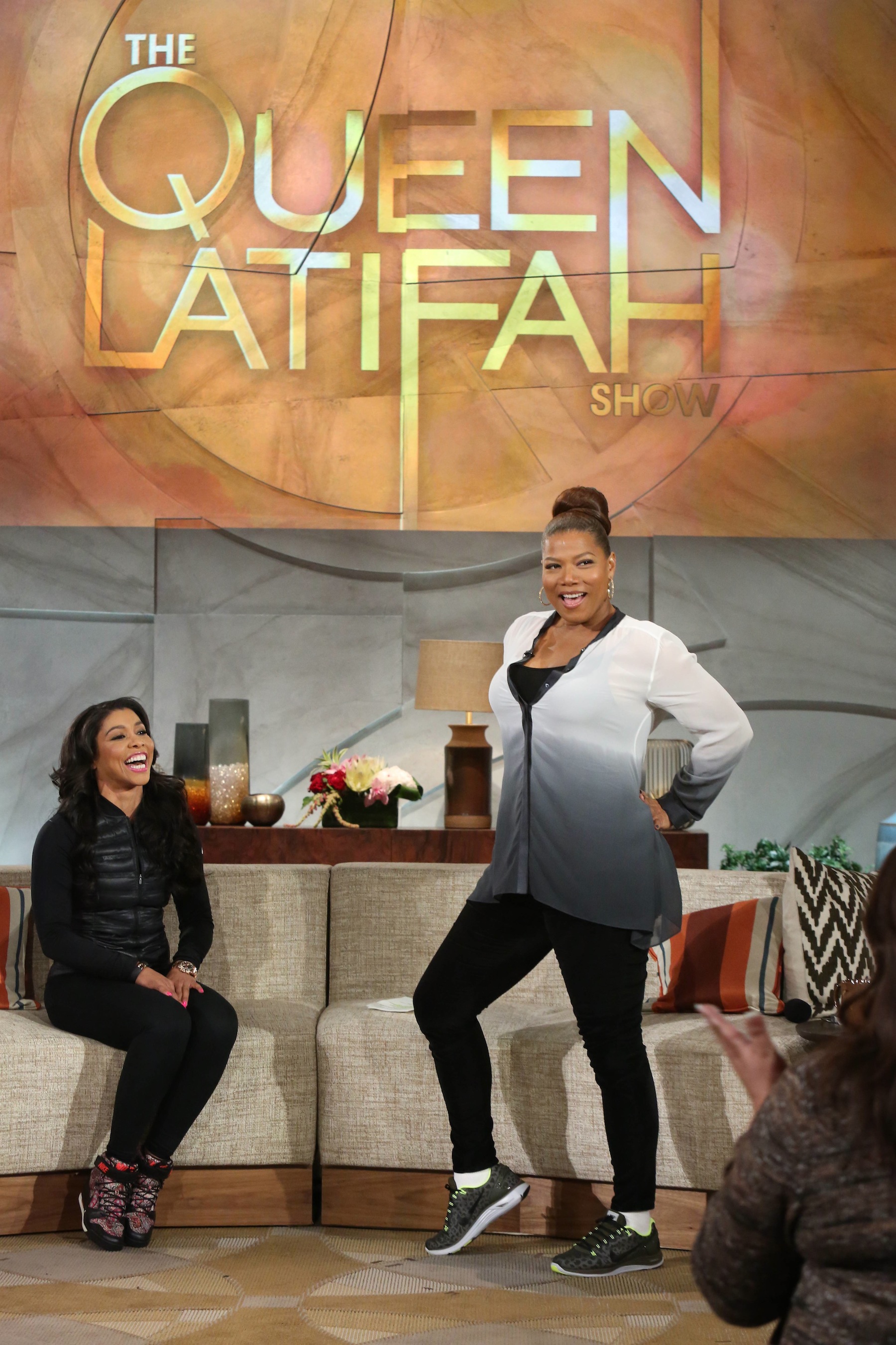 Week 1 Sexy Abs Cardio Sculpt With Kelly Rowland & Queen Latifah - 1800x2699 - jpeg Queen Latifah Jeanette Jenkins